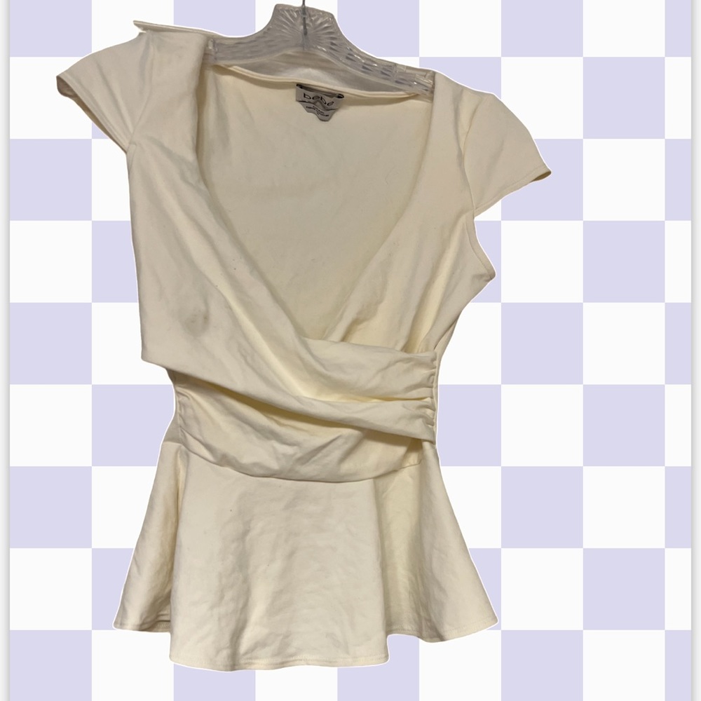 Bebe excellent condition barely used wrap style fitted shirt so cute